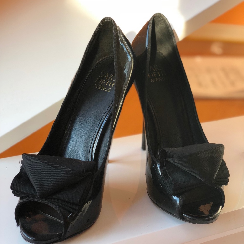 Saks Fifth Avenue Pumps